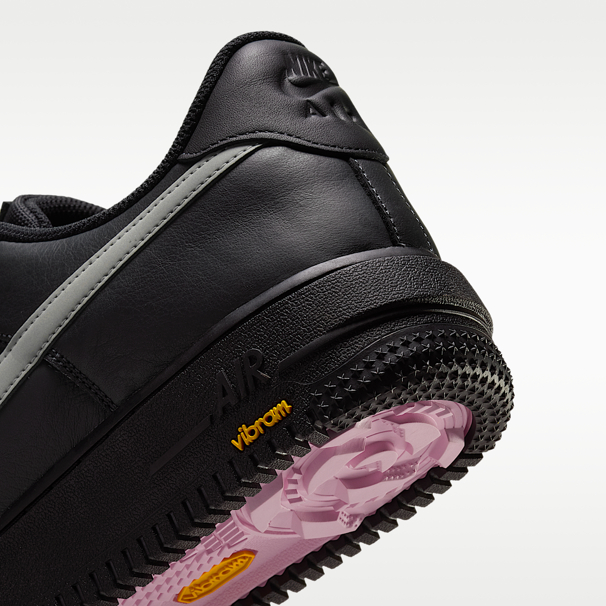 Air Force 1 GORE- TEX Vibram HV5953- 002