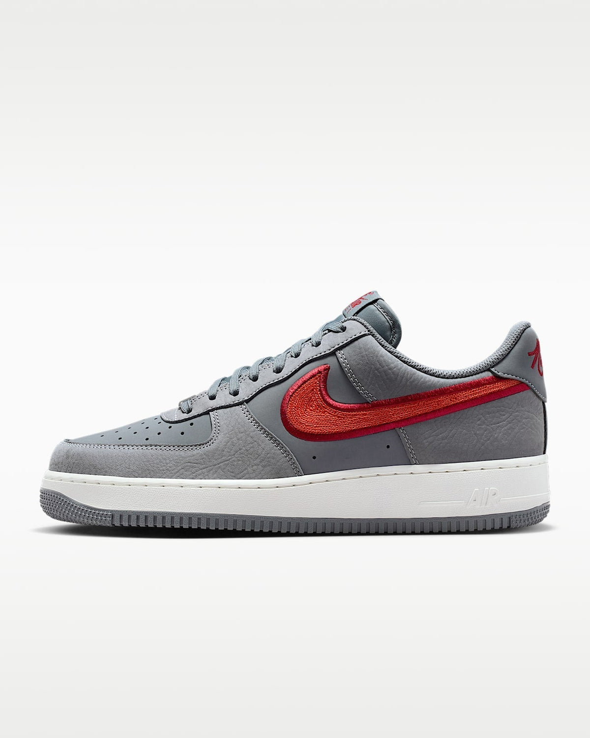 Air Force 1 '07 LV8 Sneakers
