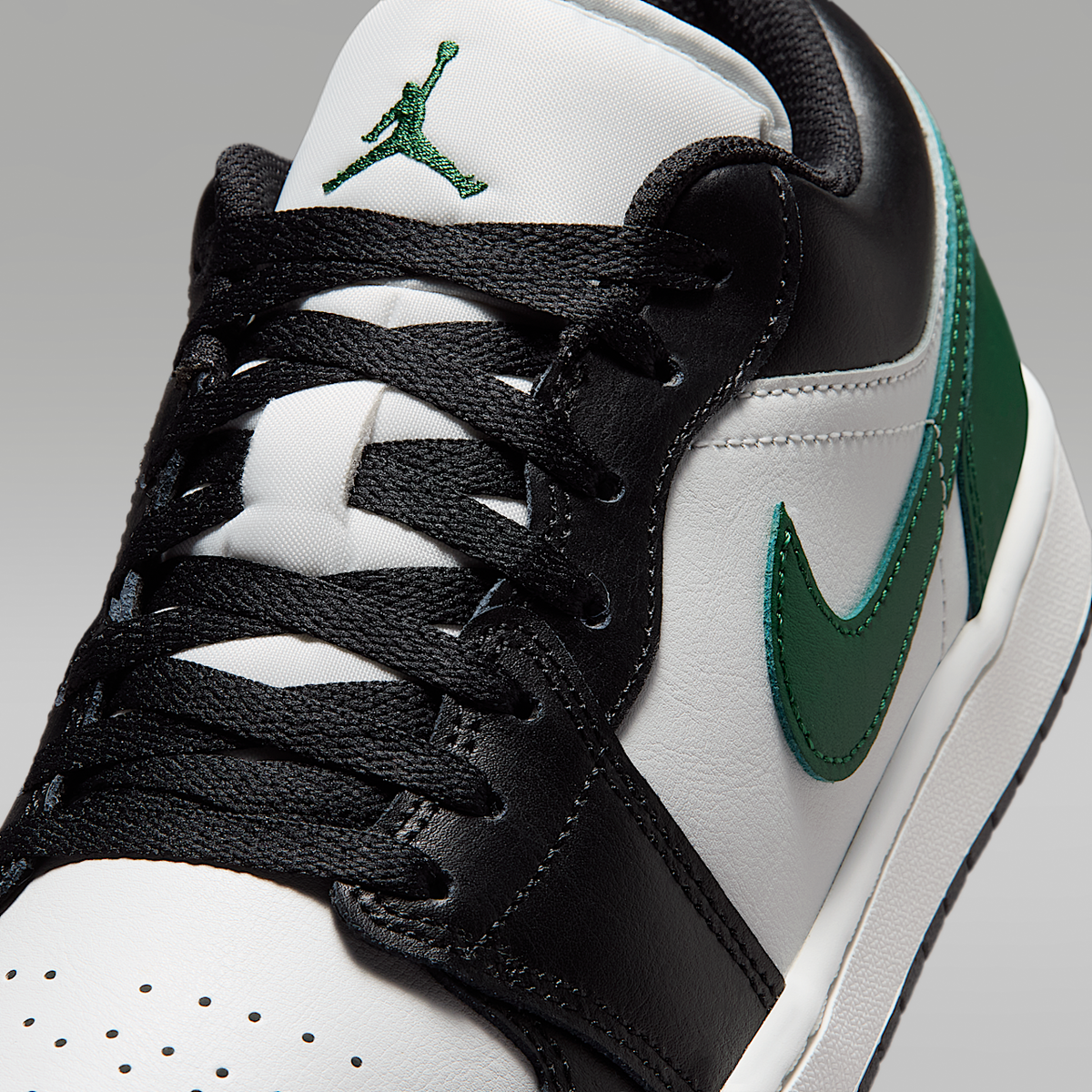 Air Jordan 1 Low Shoes