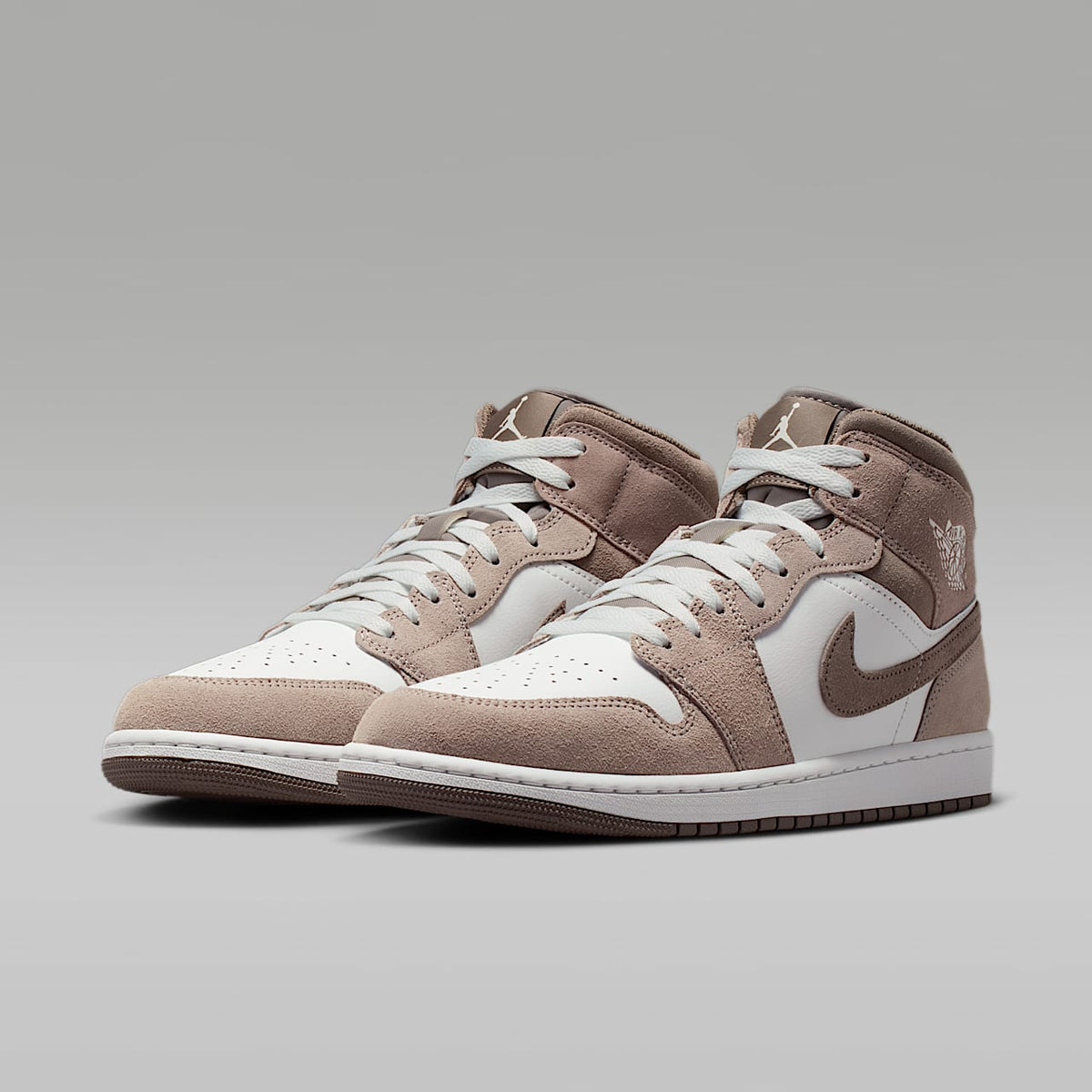 Air 1 Mid Shoes