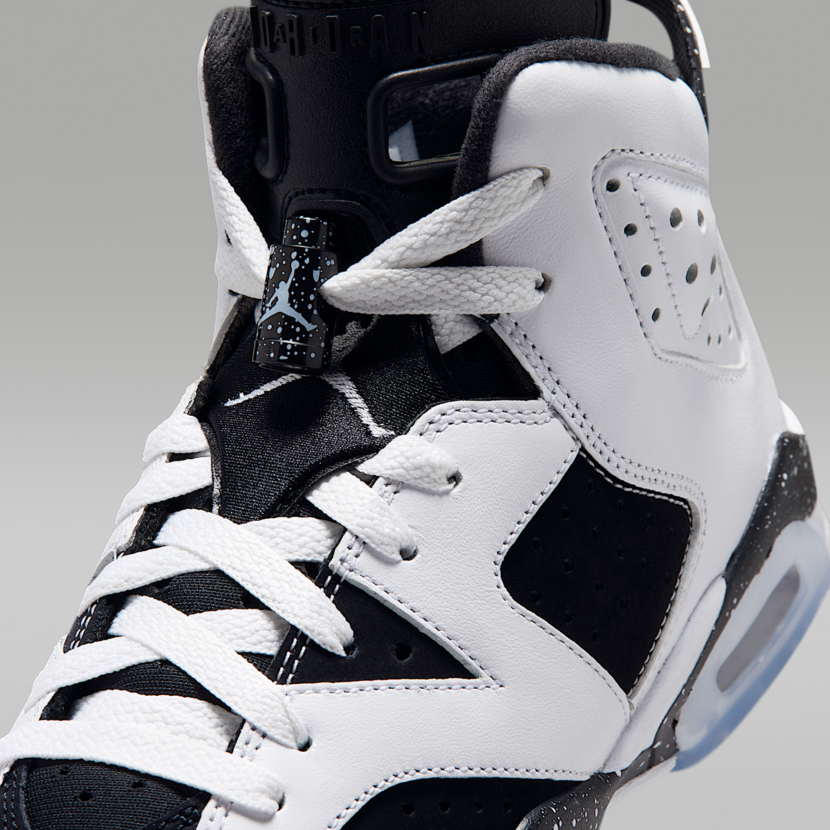 Air 6 Retro Big Kids' Shoes White/Black 384665- 108