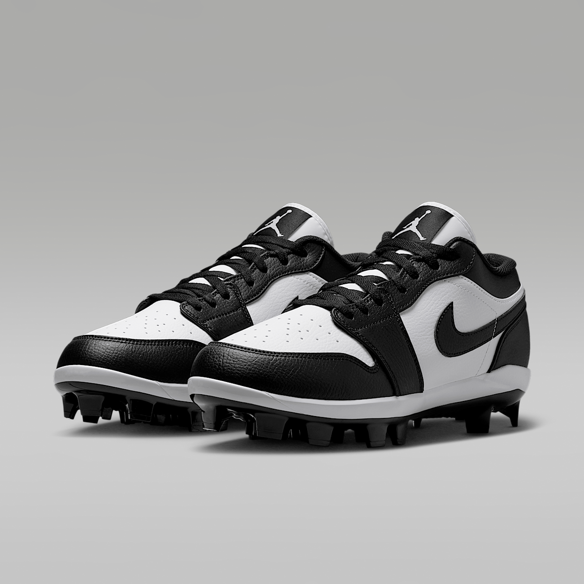 1 Retro MCS Low Baseball Cleats Sneakers
