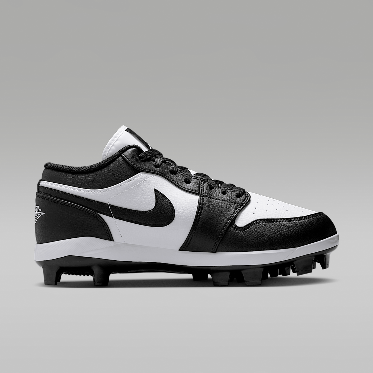 1 Retro MCS Low Baseball Cleats Sneakers