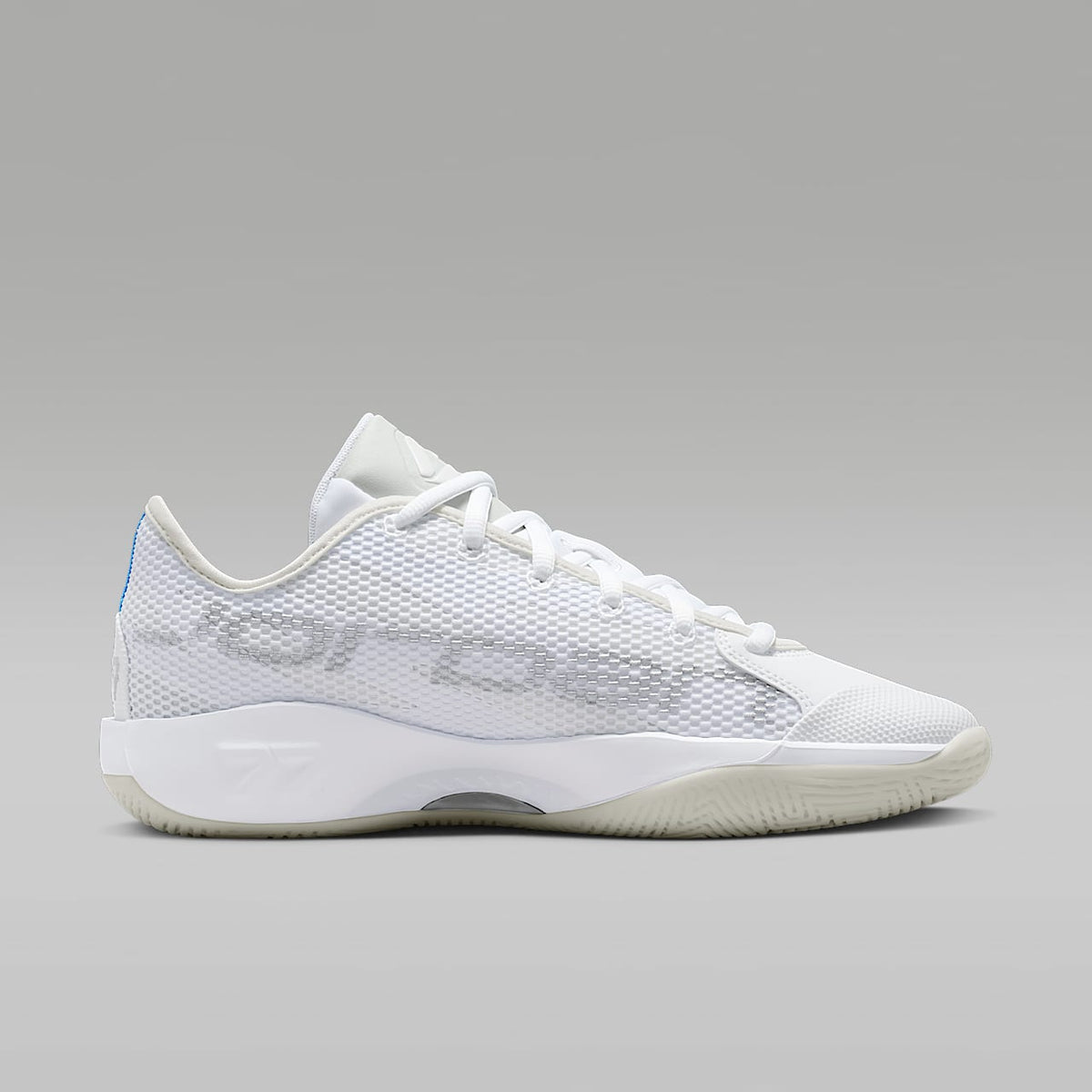 Luka 77 Basketball Sneakers
