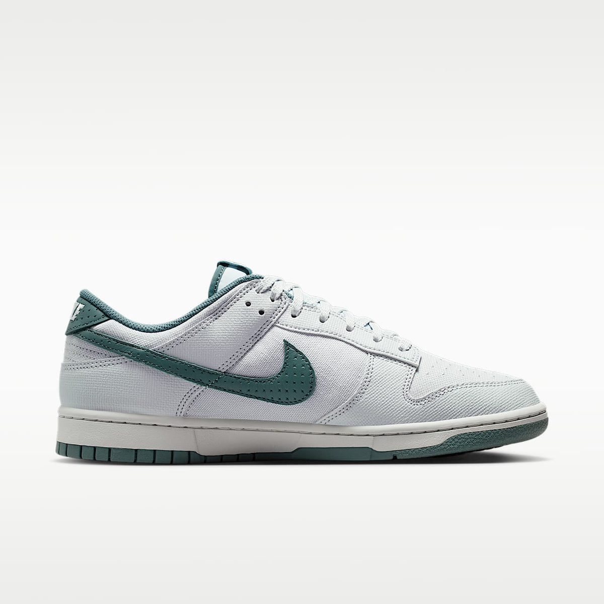 Dunk Low Retro Shoes