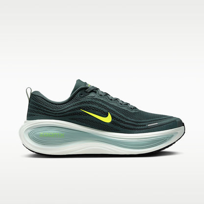 Vomero Plus Road Running Shoes