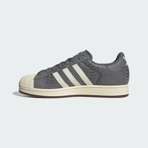 Superstar II Sneakers