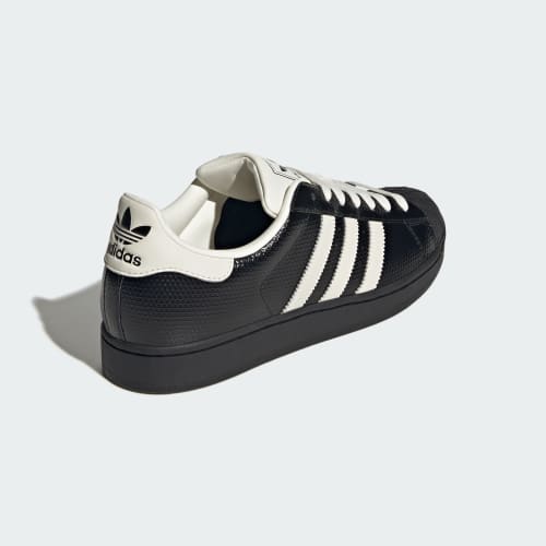 Superstar II Sneakers