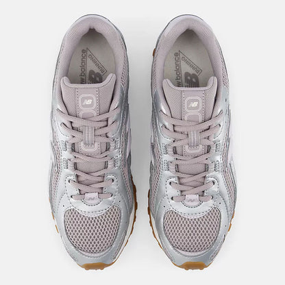 Unisex 204L Lifestyle Sneakers