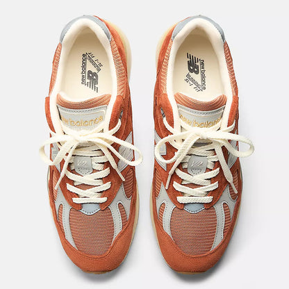 Unisex 991v2 Lifestyle Sneakers