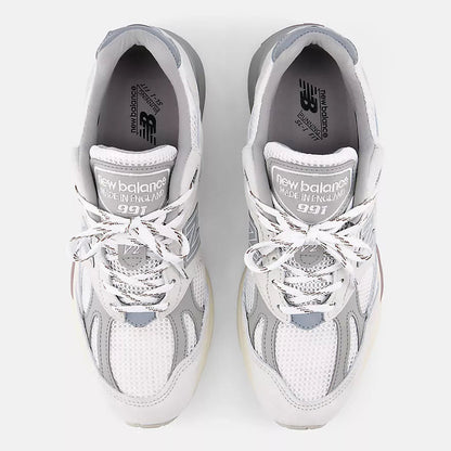 Unisex 991v2 Lifestyle Sneakers