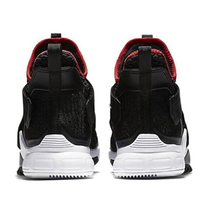 Soldier XII EP Basketball Shoes